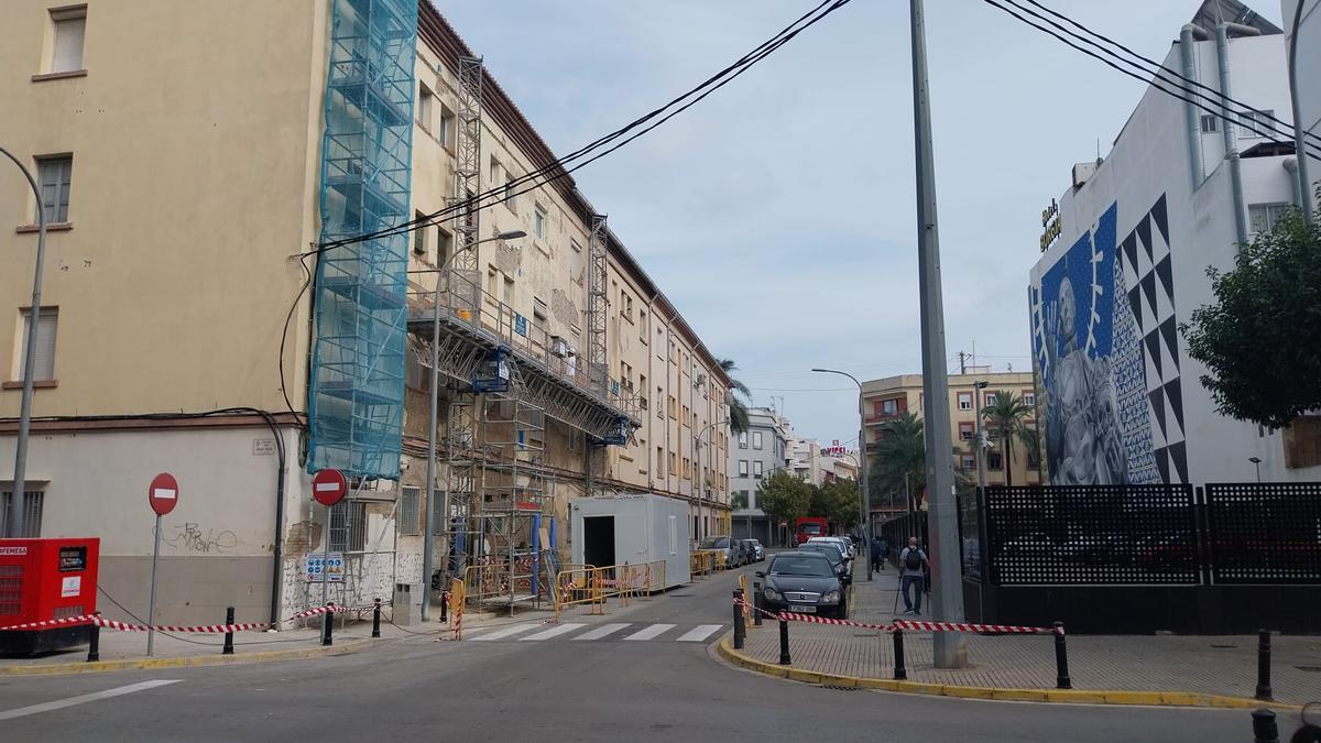 Las obras, ya iniciadas en el edificio de les Cases dels Mestres.