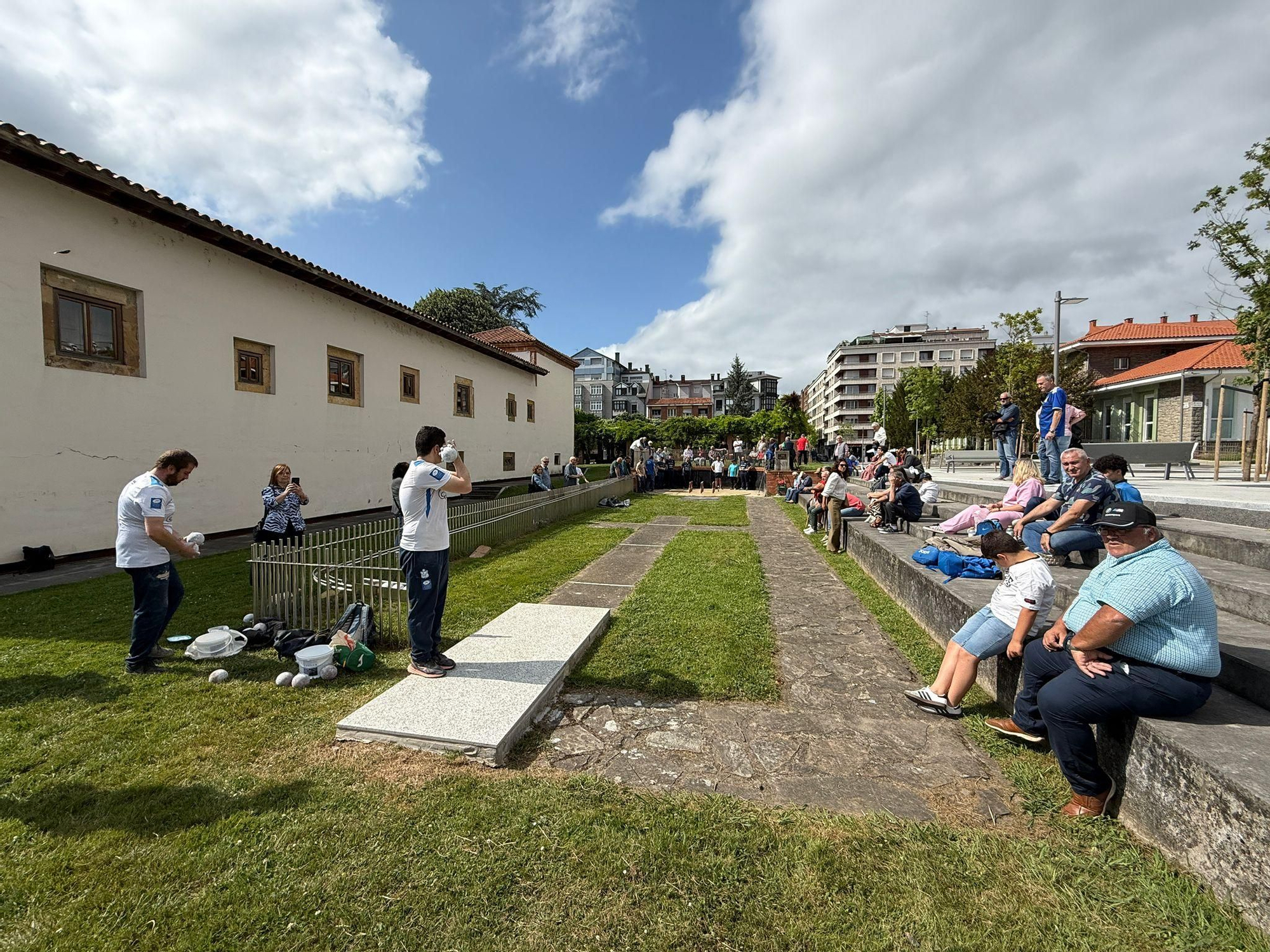 Pola de Siero, epicentro de la final de bolos asturianos por equipos