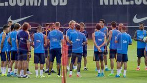El primer entrenamiento del Barça 2015-2016 al completo, en imágenes