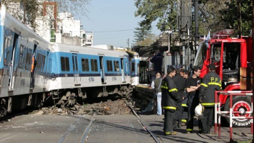 Impactantes imágenes del accidente de tren en Argentina