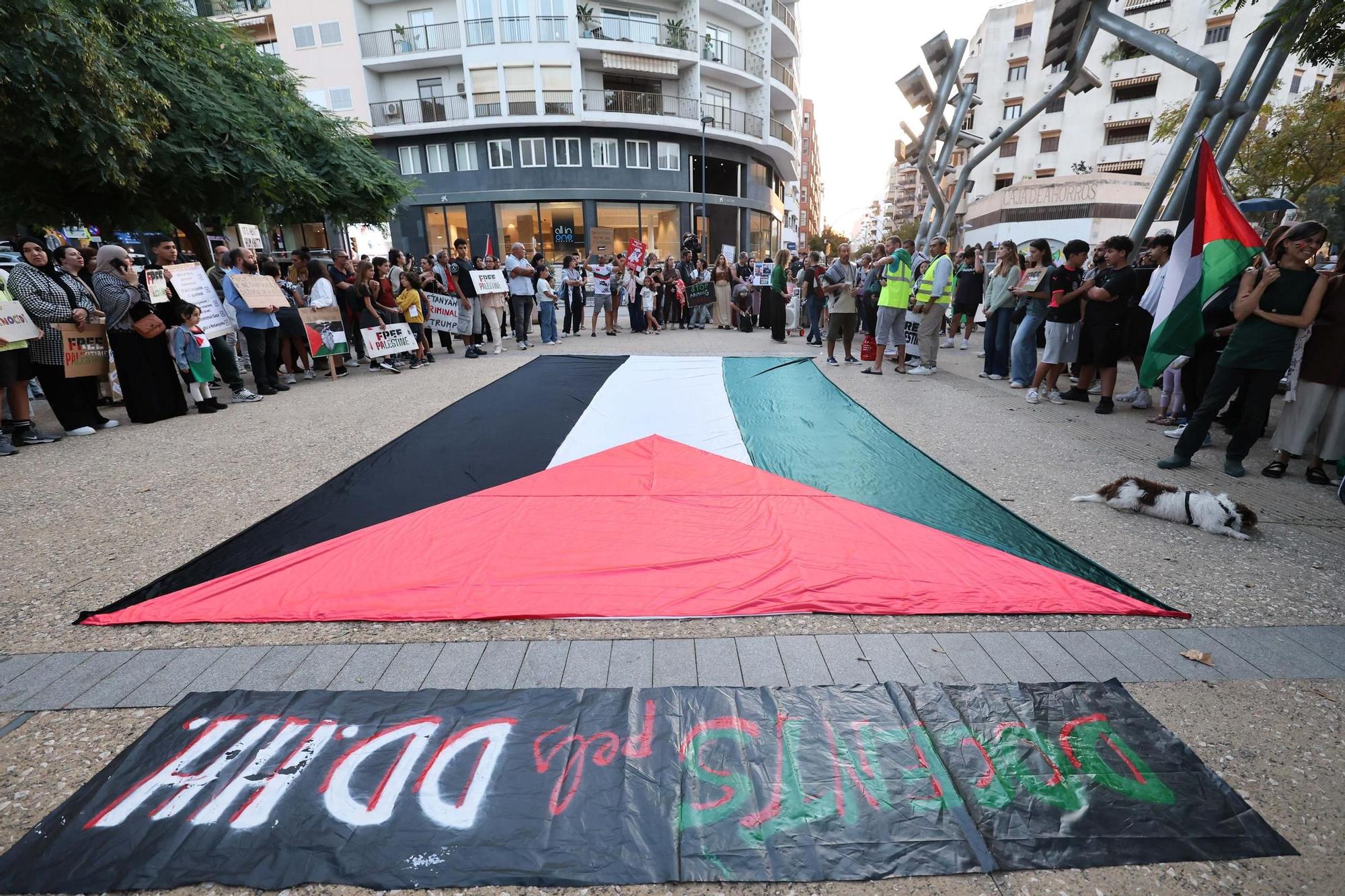 Manifestación en Ibiza en solidaridad con el pueblo palestino