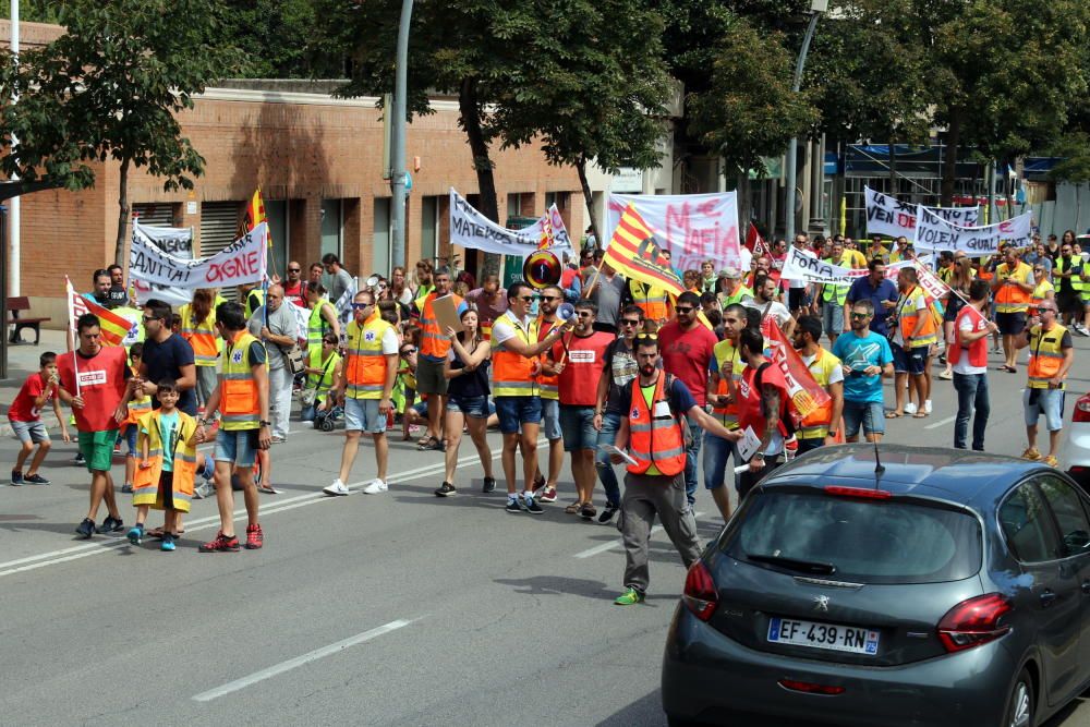 Manifestació dels treballadors de les ambulàncies de Girona