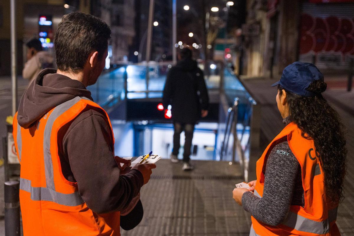 "Volem que els veïns confiïn en nosaltres": una nit amb els nous serenos que reforcen la seguretat a Esplugues
