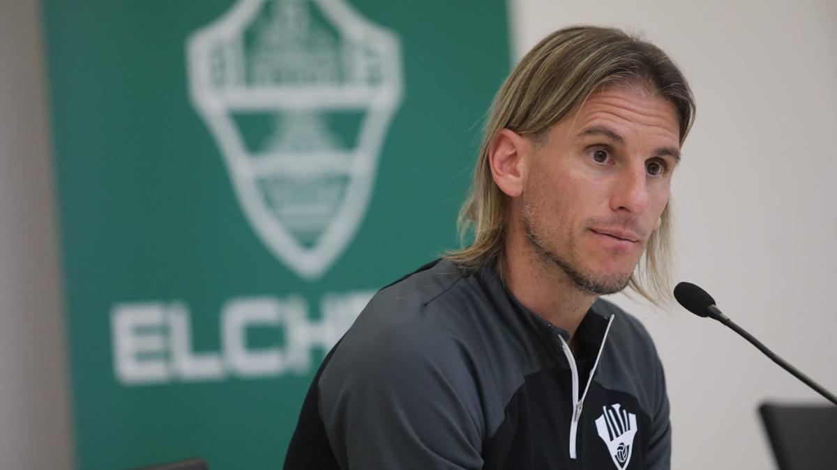 Sebastián Beccacece, entrenador del Elche, este martes, durante su rueda de prensa