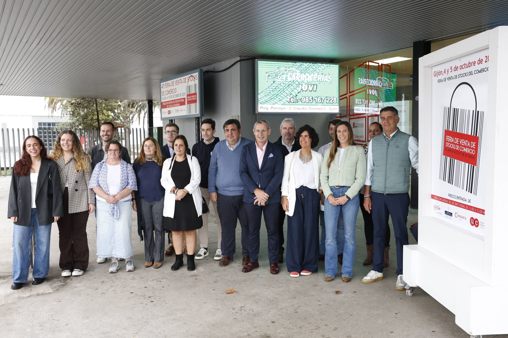 EN IMÁGENES: La Feria de Stocks regresa a Gijón con más expositores que nunca: "Es un gran escaparate para los comercios locales"