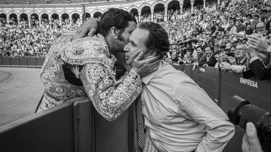 Álvaro Núñez calienta el 9 d'Octubre en la plaza de toros de Valencia: "Morante y Roca Rey son rivales de verdad y ese pique engrandece el toreo"