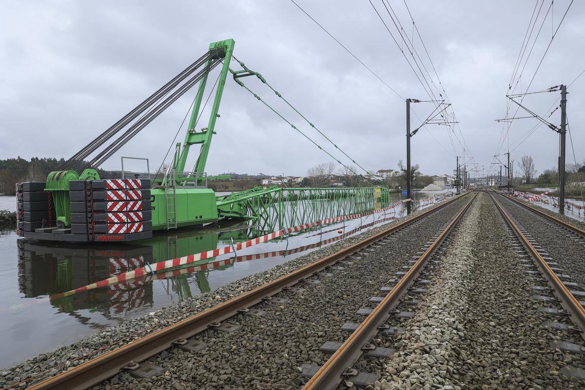 Portugal  prepara evacuar a miles de personas por riesgo de inundaciones graves