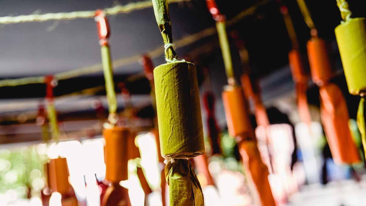 Las Hogueras de San Juan llenan las calles de Alicante de celebración, pero también exigen extremar la prevención frente al calor.