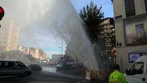 Un guèiser a Sants.