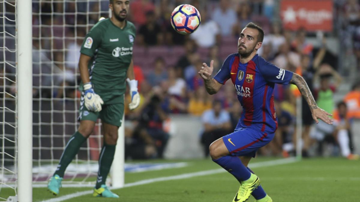 Paco Alcácer reconoce que jugar junto al tridente es un privilegio