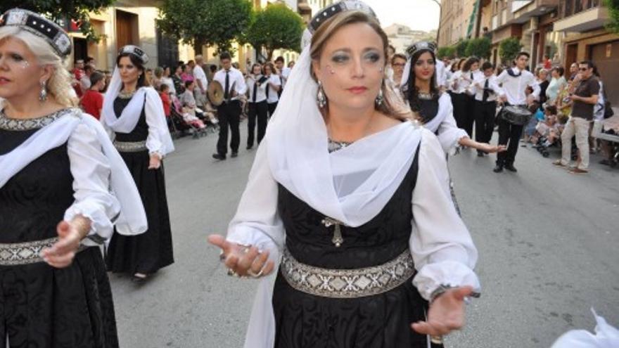 Gran desfile fin de las Fiestas del escudo 2014 en Cieza (1)