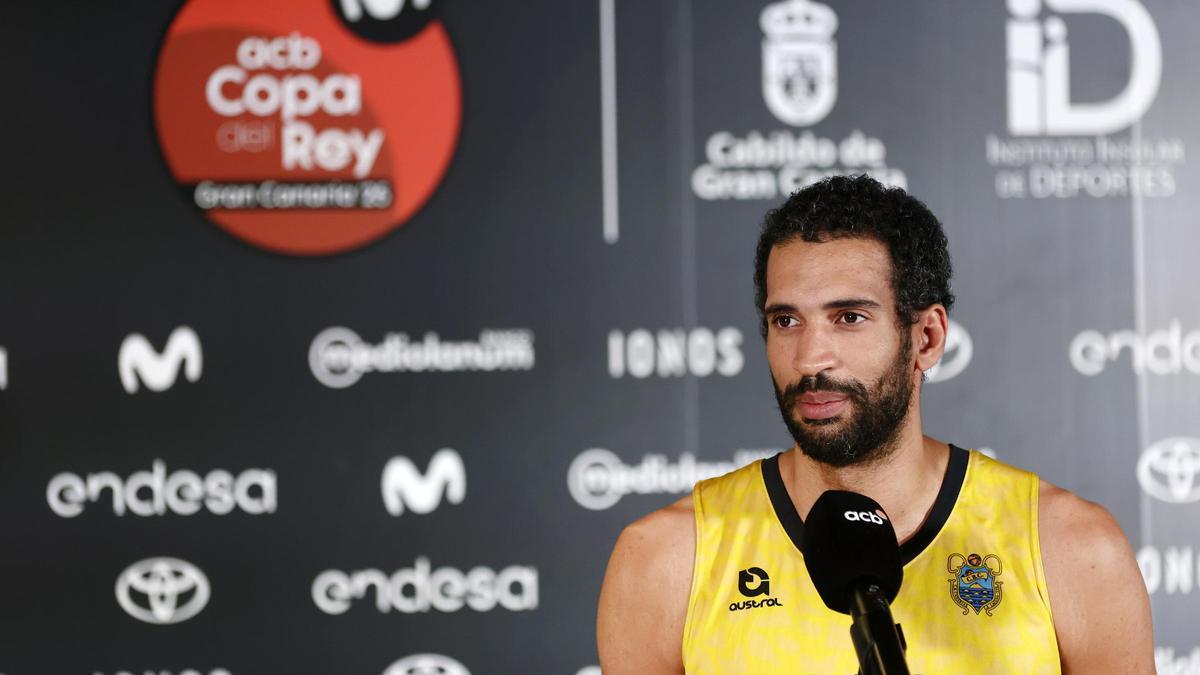 Thomas Scrubb, en su comparecencia ante los medios antes del entreno del jueves.