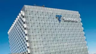 La Caixa aspira a igualar el 10% de acciones de Telefónica del Estado
