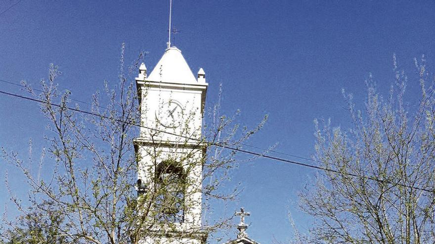 Campanario actual de la iglesia de San Cibrán, en As Neves. // D.P.