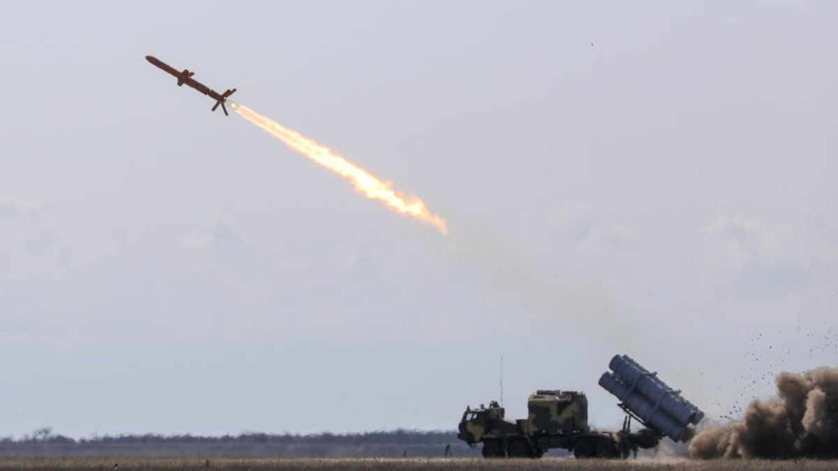 Misil Neptuno disparado desde la costa de Ucrania. Ministerio de Defensa de Ucrania