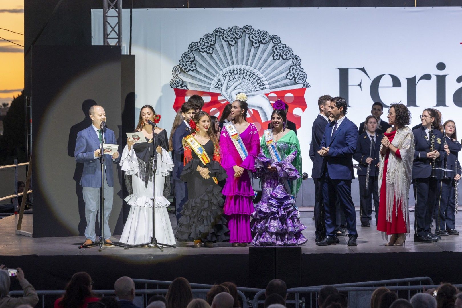 Por sevillanas en la Feria de Mayo de Torrevieja 2025