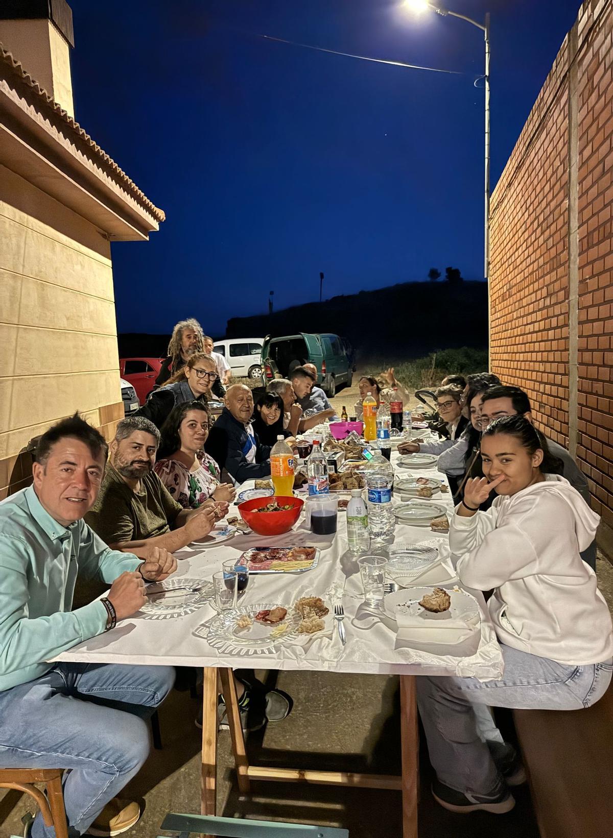 Así de bien lo pasan en Cunquilla de Vidriales, en su fiesta anual Así de bien lo pasan en Cunquilla de Vidriales, en su fiesta anual