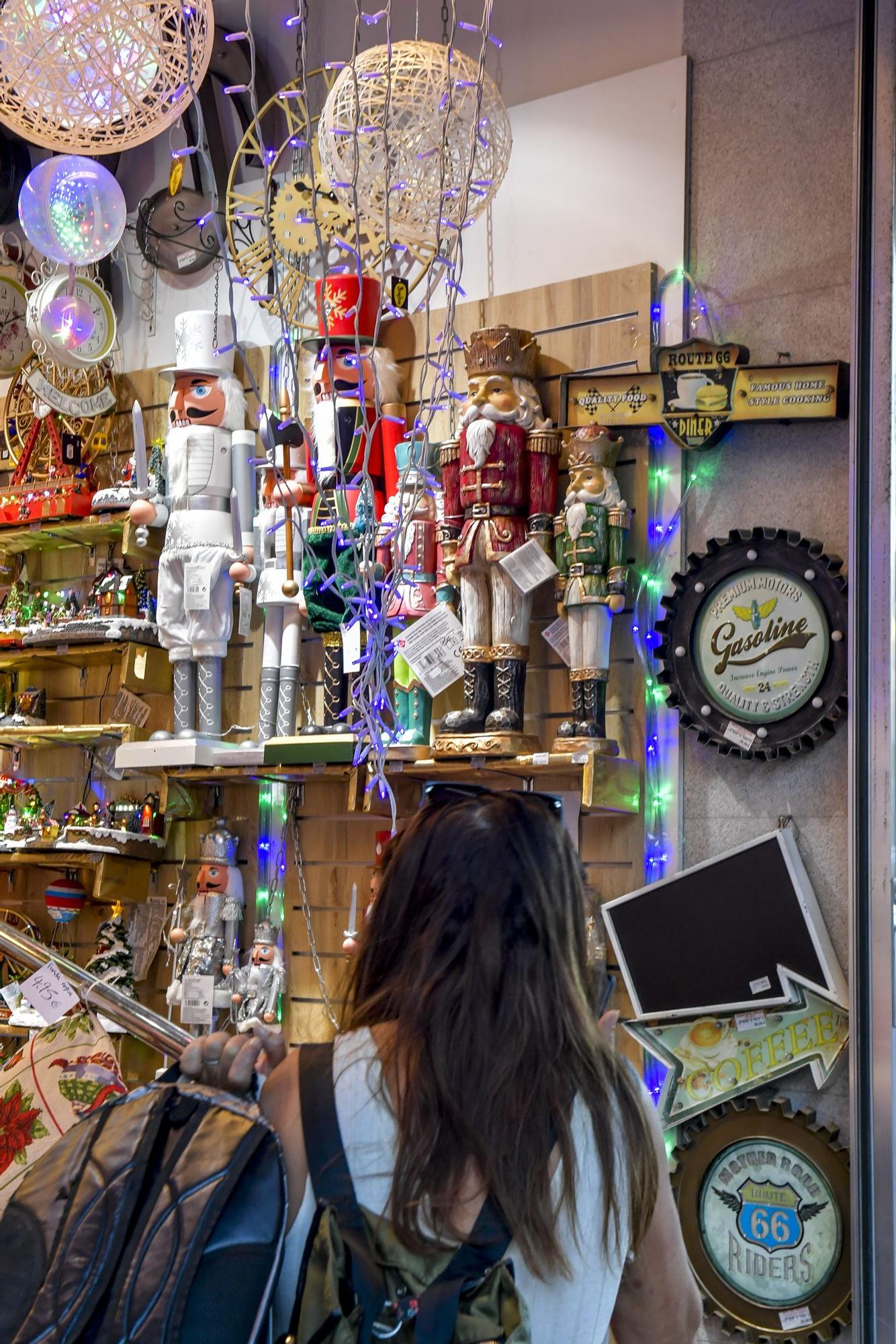 Compras de regalos para Nochebuena en las zonas comerciales de Las Palmas de Gran Canaria