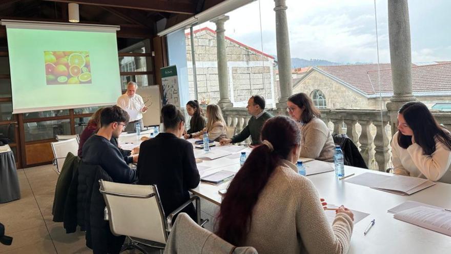 Alumnos asistentes al curso impartido por el consejo. |  FdV