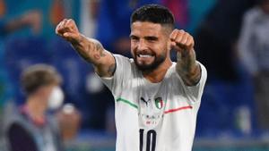 Insigne celebra el tercer gol de Italia a Turquía en el partido inaugural de la Eurocopa.