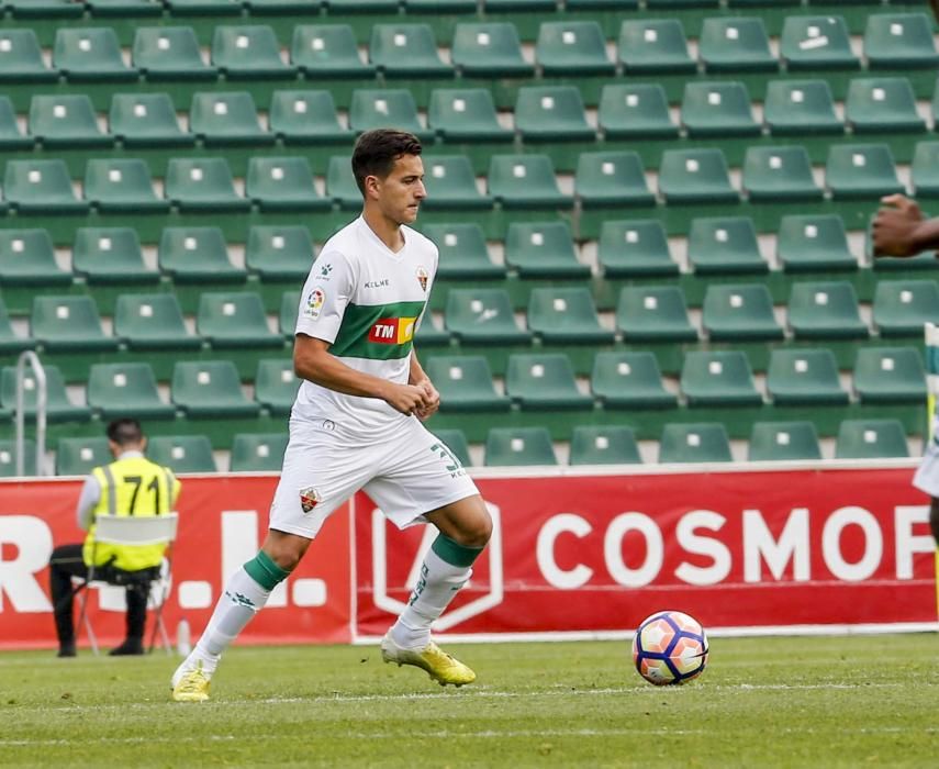 El Elche se queda sin fútbol y cae ante un Numancia muy superior