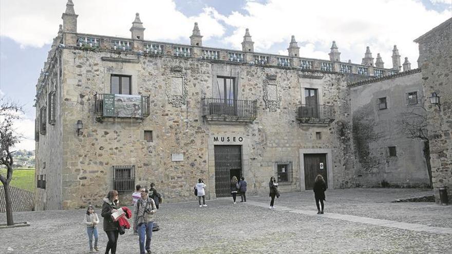 Los centros turísticos y museos de Cáceres continúan sin abrir todos los festivos