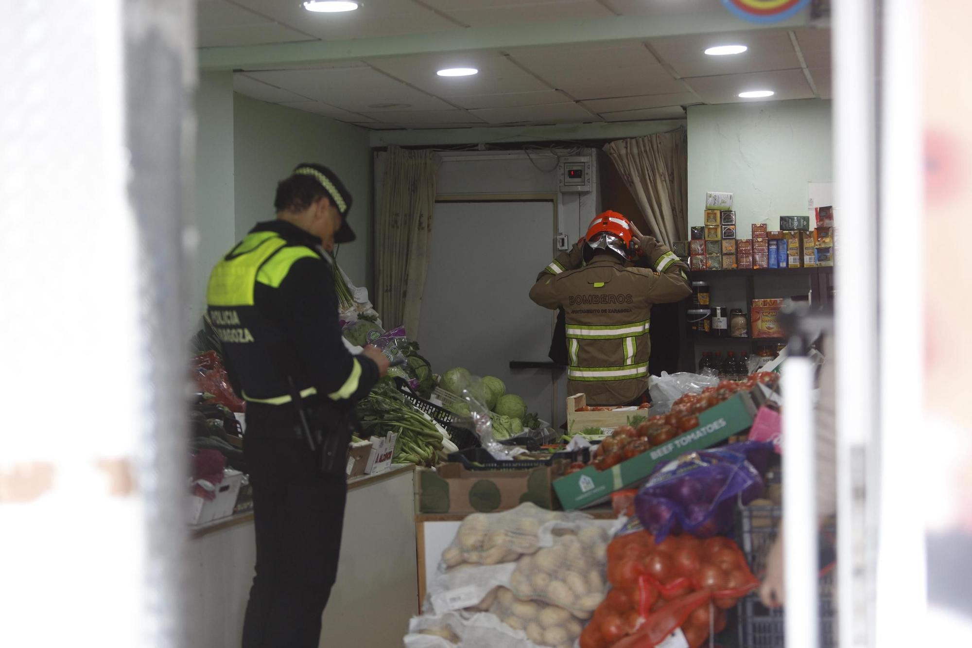 En imágenes | Aparecen grietas en dos edificios de La Magdalena en Zaragoza