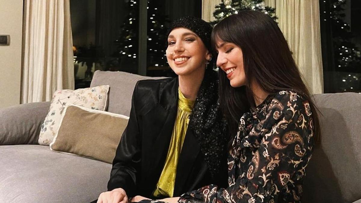 Elena y Emi, juntas en el día de Navidad