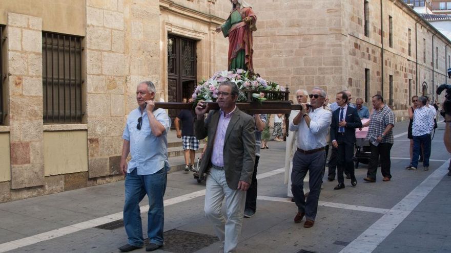 Los hosteleros zamoranos honran a su patrona Santa Marta durante el pasado año.