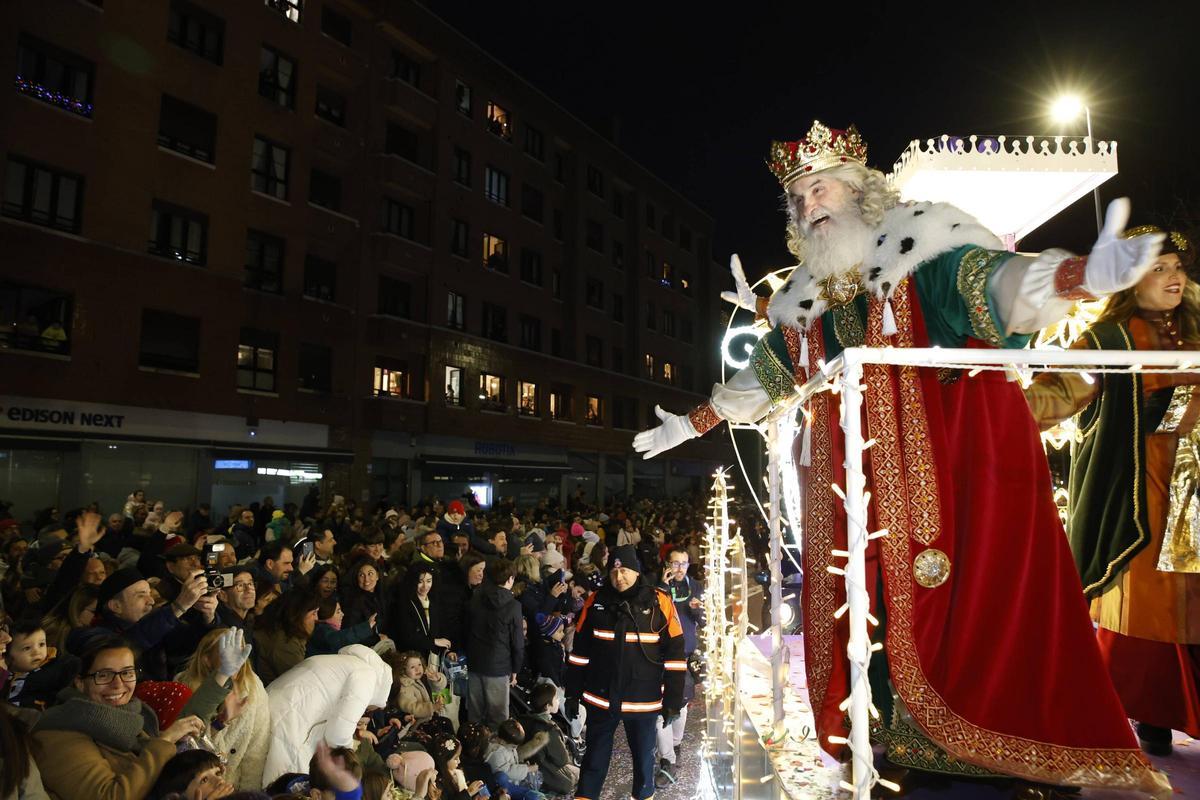 La Cabalgata de Reyes de Gijón, en imágenes