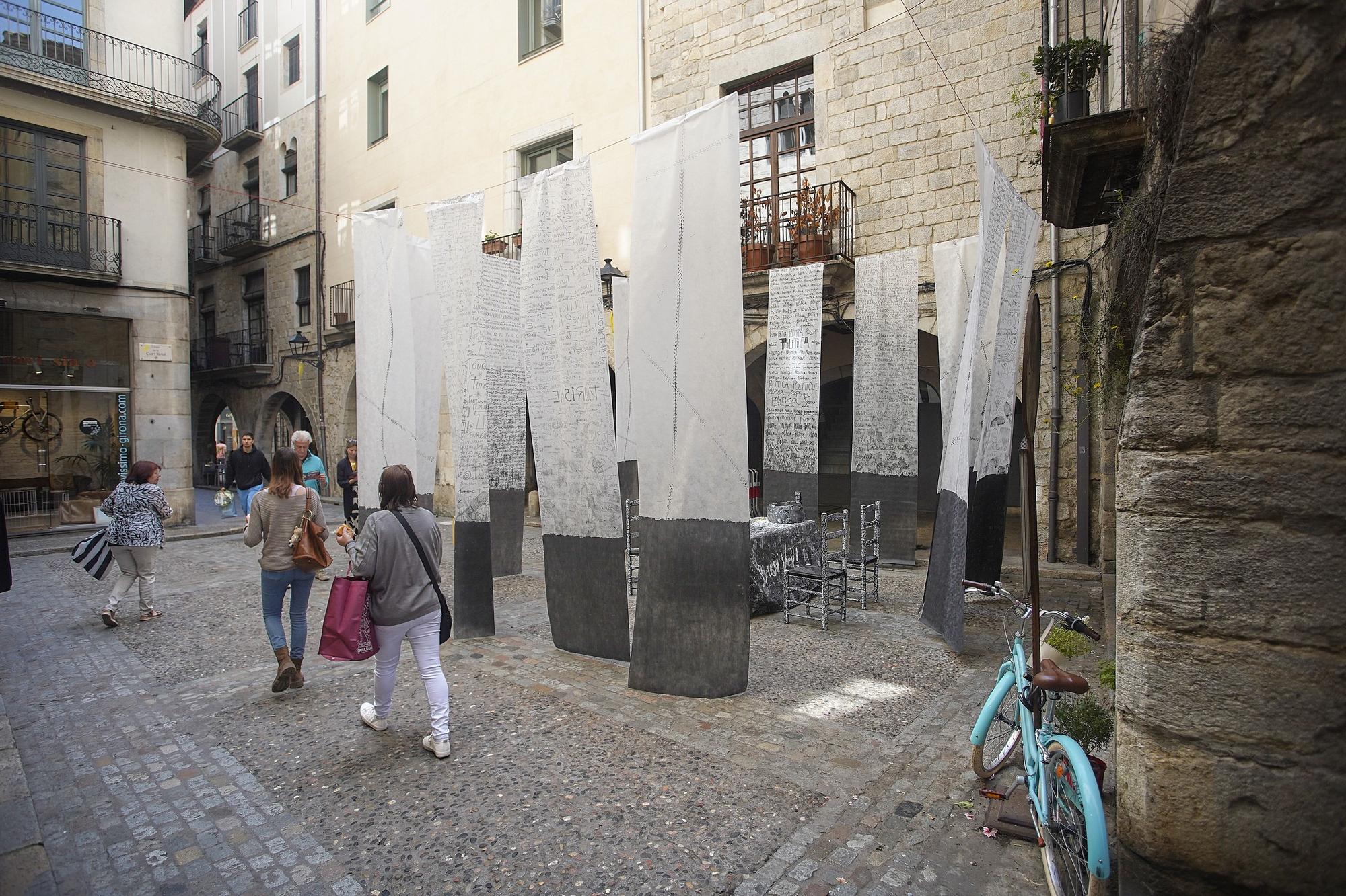 L’Inundart torna a treure l’art i la reflexió al carrer
