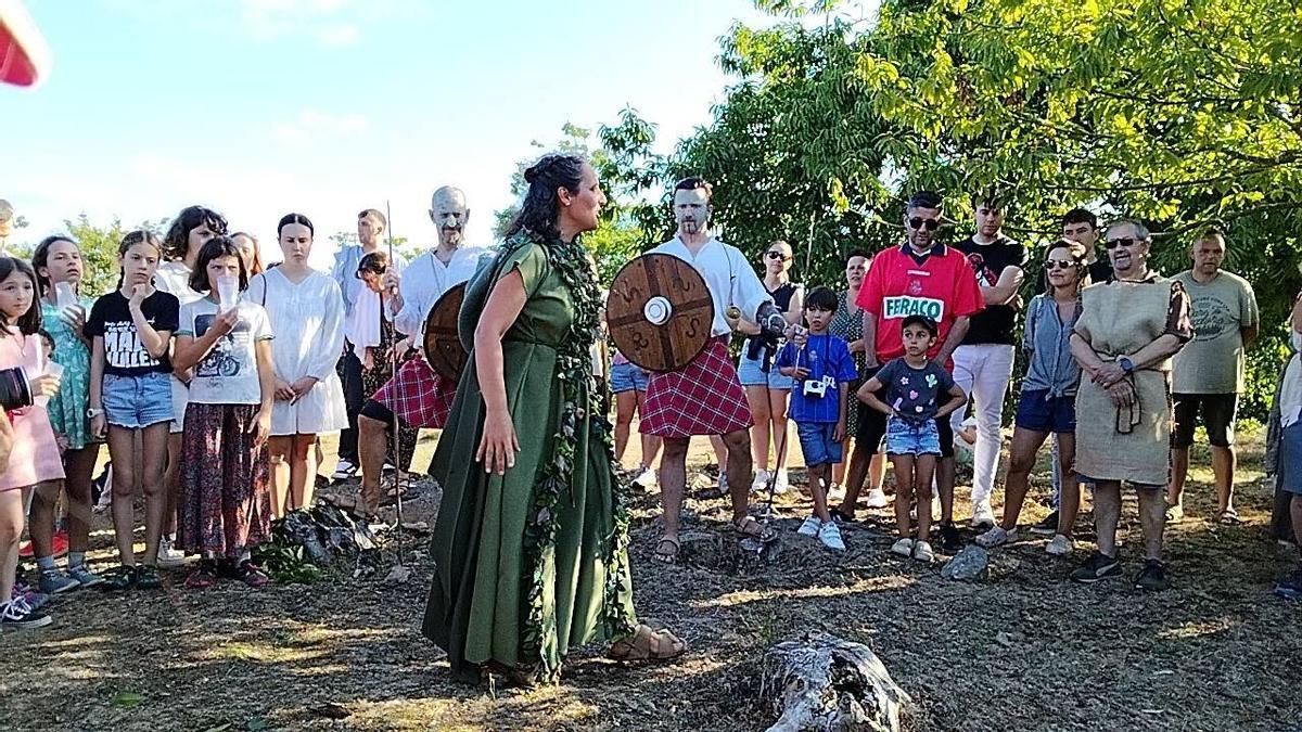 Un momento da recreación histórica no Castro de Montes Claros.