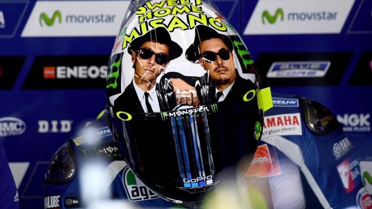 Valentino Rossi, con su nuevo y divertido casco en Misano.