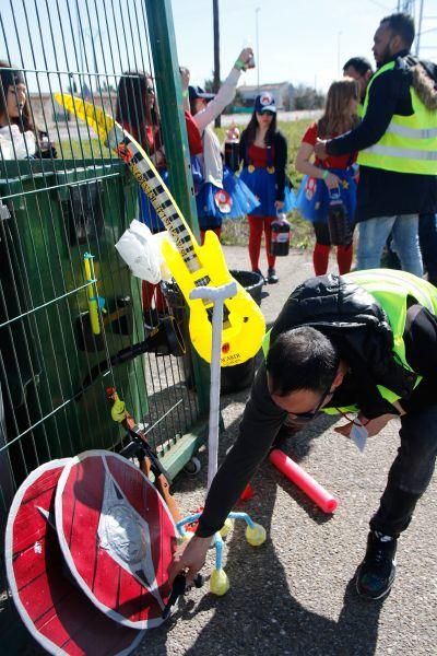 Miles de jóvenes en la fiesta del año