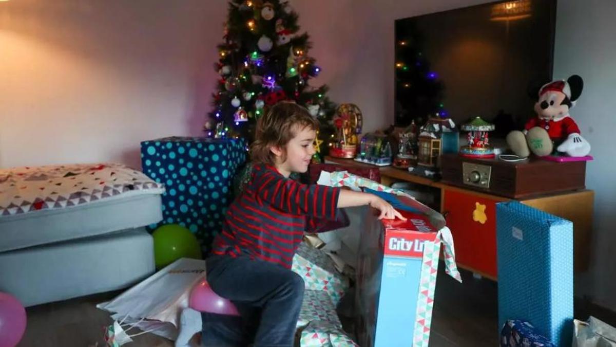 No todos los niños reciben los mismos regalos la mañana de reyes