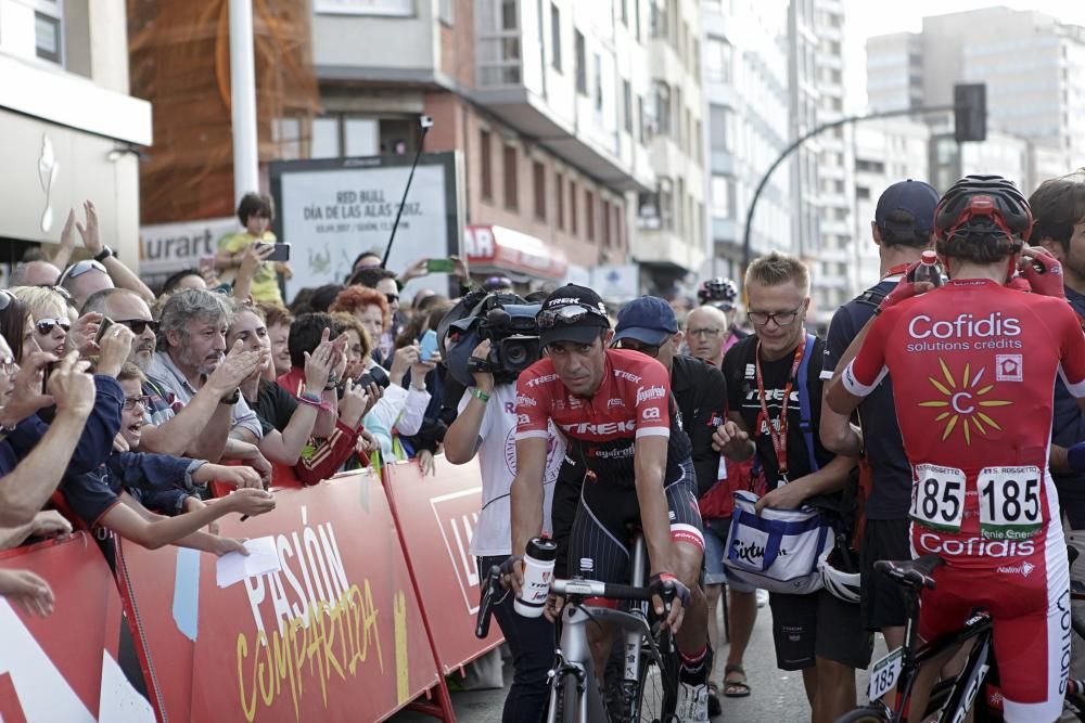 Llegada de la Vuelta a España al Muro de San Lorenzo