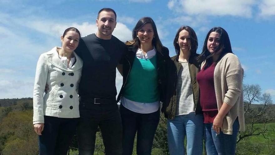 Los organizadores: Sonia Belende, Manuel Canabal, Verónica Pichel, Rocío Campos y Verónica Darriba.