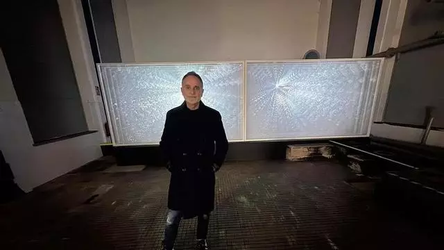 "La revuelta y la nieve", la exposición de Dionisio González sobre memoria minera, arquitectura y futuro digital que se puede ver en el Pozo Santa Bárbara, en Turón (Mieres)