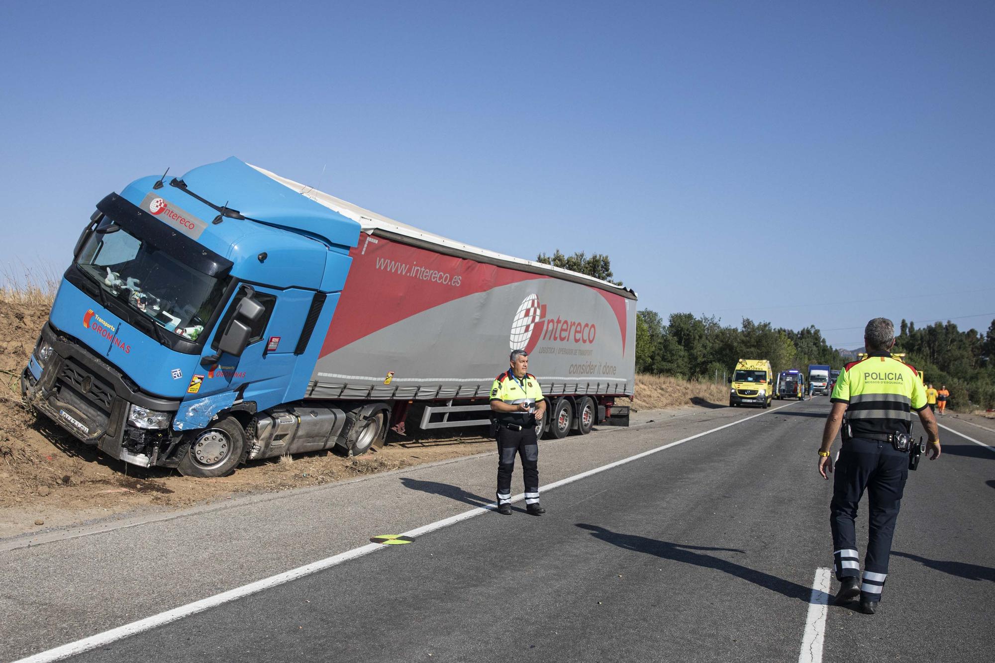 Mor la conductora d'un turisme després de xocar amb un camió a Llagostera