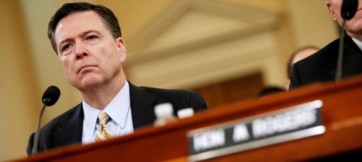 El exdirector del FBI James Comey.