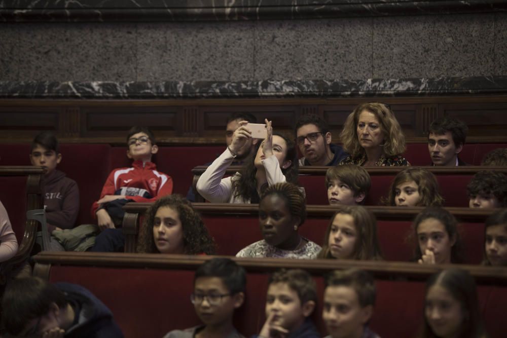 Pleno infantil en el Ayuntamiento de València