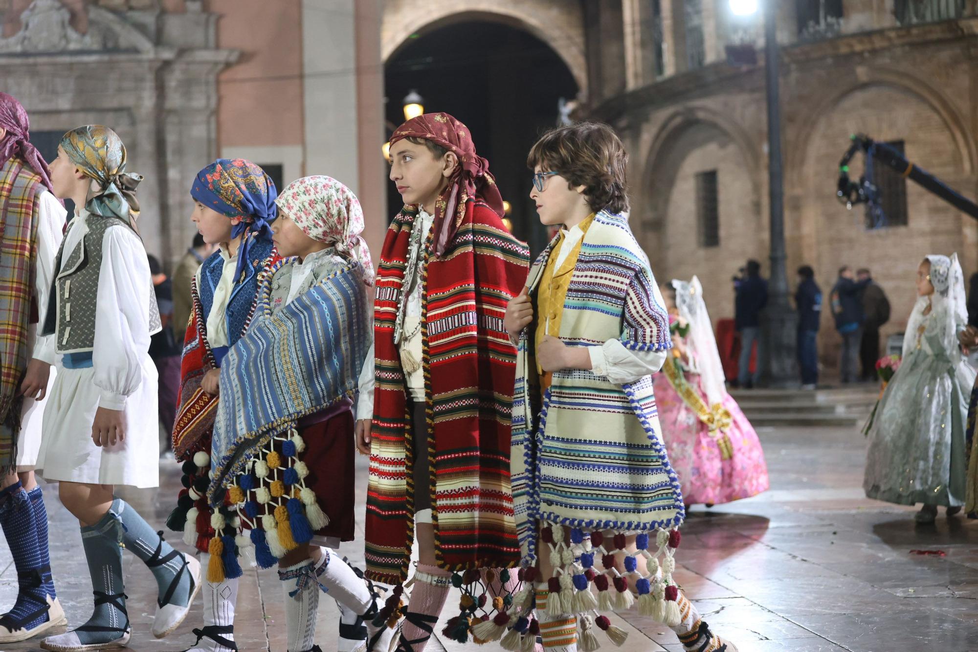 Búscate en el primer día de la Ofrenda en la calle San Vicente entre las 23 y las 24 horas