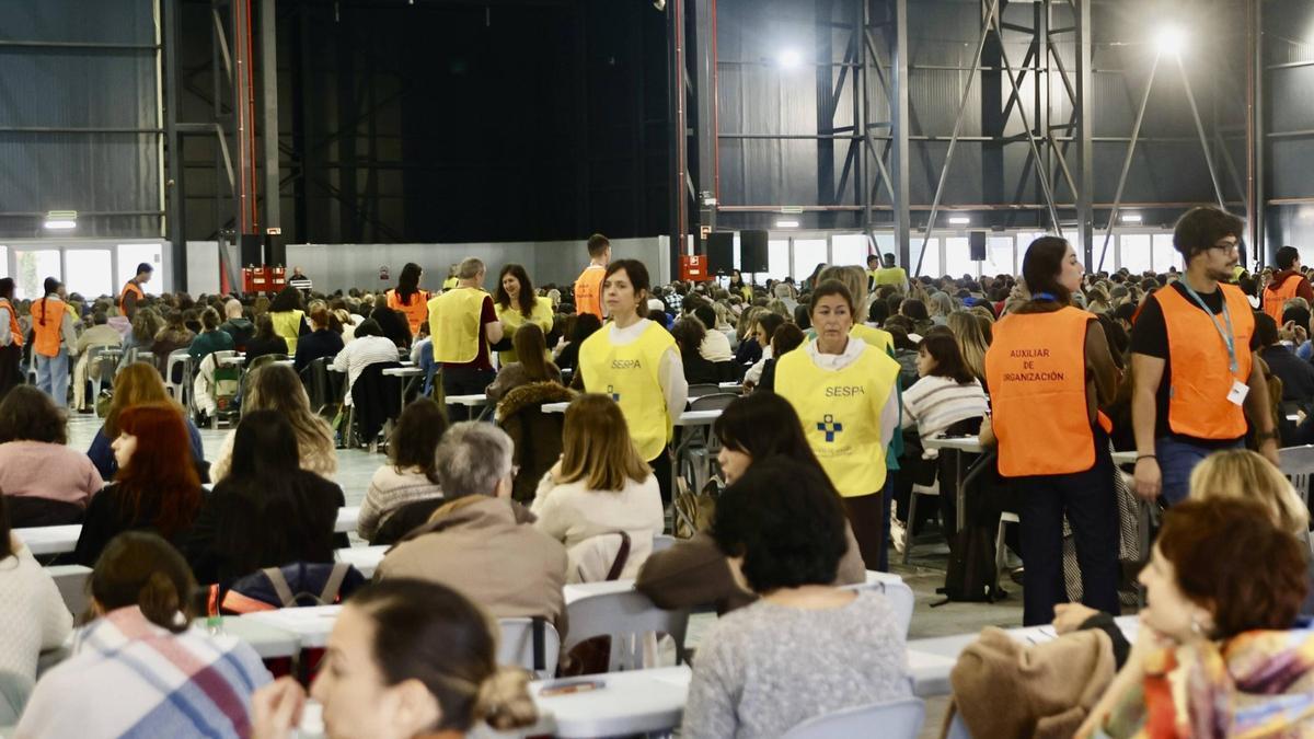 Asistentes a una reciente convocatoria de oposiciones para la sanidad asturiana.