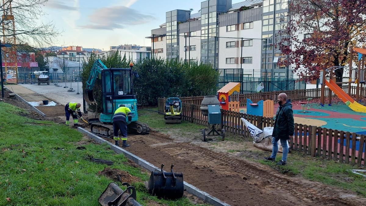 Inicio de las obras en el parque de Maruxa Mallo