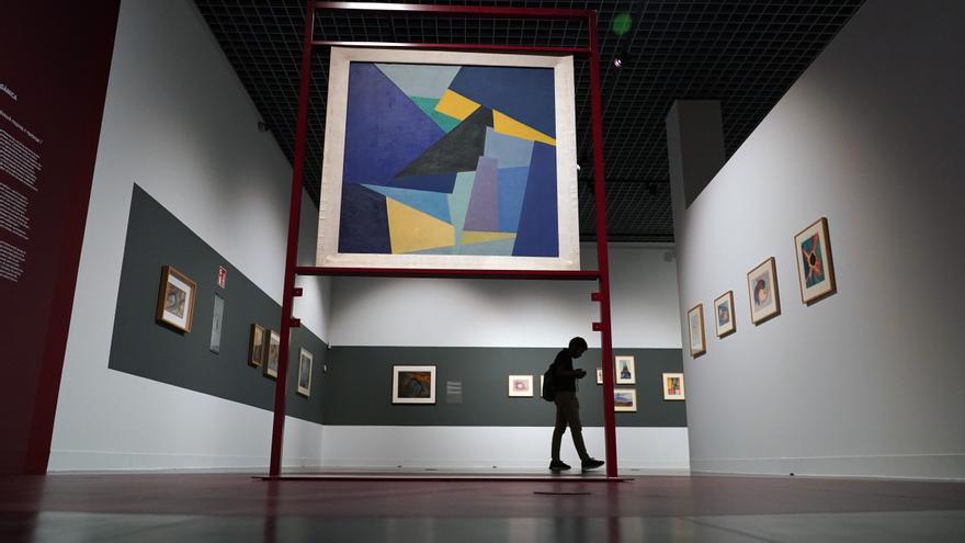 La exposición &#039;Utopía y vanguardia. Arte ruso en la Colección Costakis&#039;, en fotos