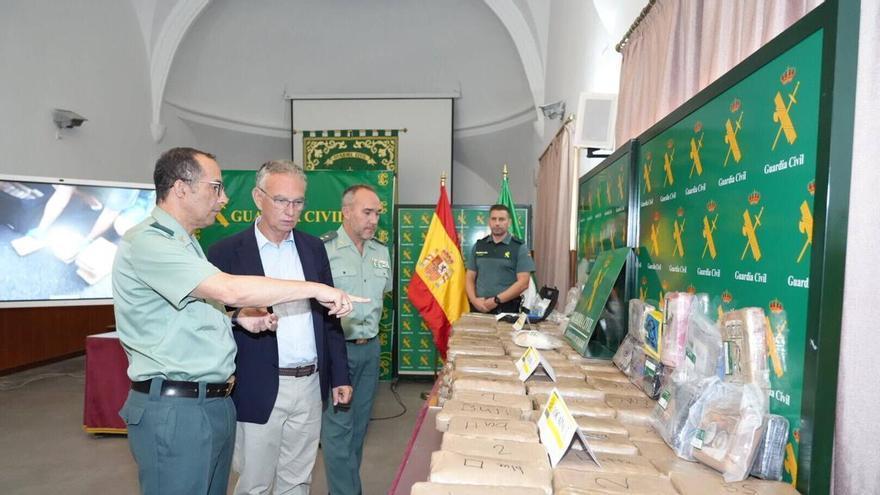 Galería | Golpe al narcotráfico: la Guardia Civil se incauta de 423 kilos de cocaína de Badajoz