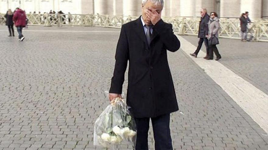 Mehmet Ali Agca, en la plaza de San Pedro. // Afp