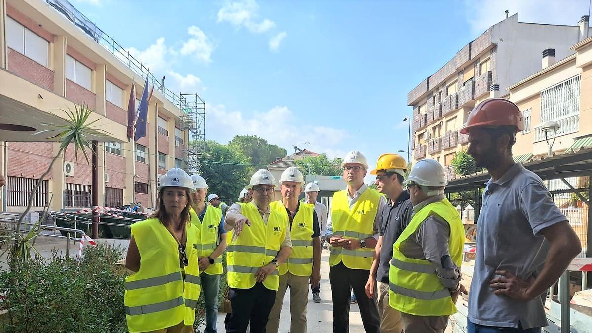 En el IES Beniaján ya se están realizando el cambio de cubiertas y la instalación de placas solares.