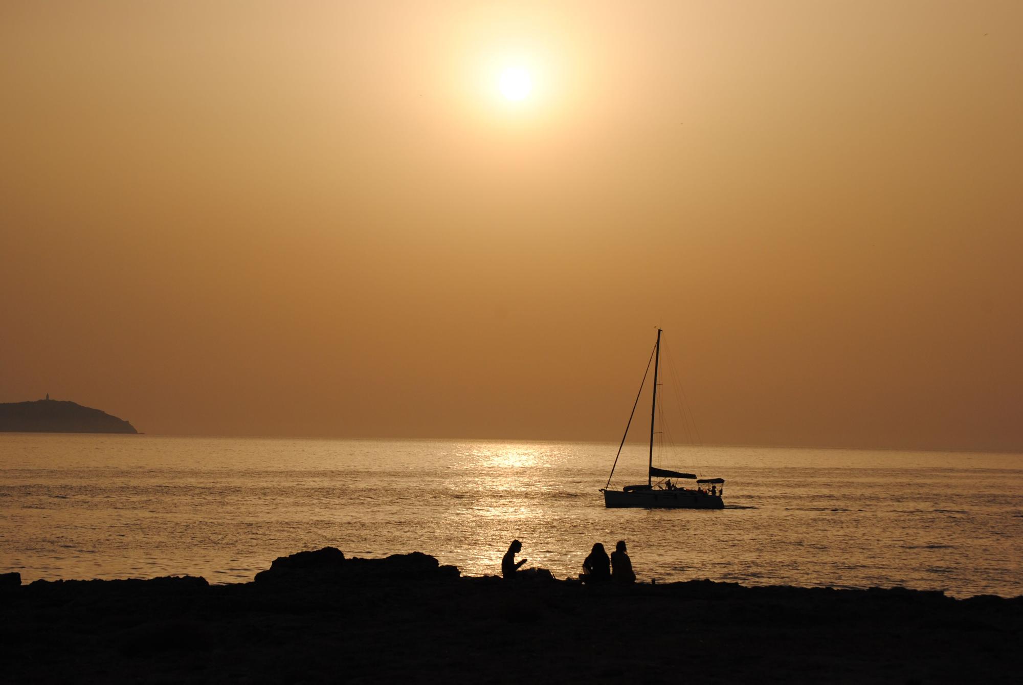Puesta de sol en Ibiza.