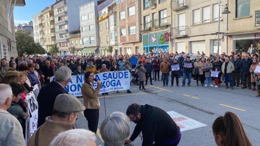 La protesta de ayer ante la Casa do Mar.   | FDV